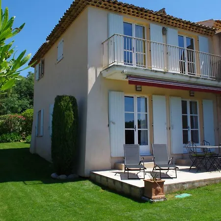 La Maison Du Golf * 圣特罗佩