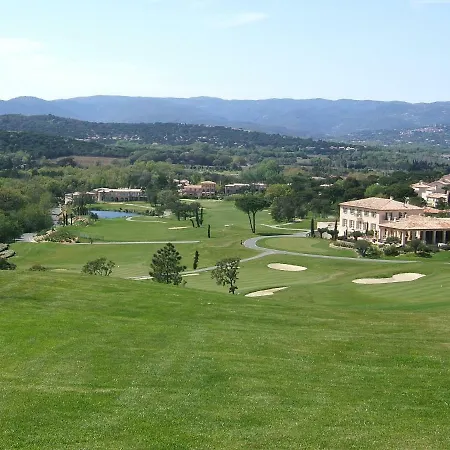 别墅 La Maison Du Golf *